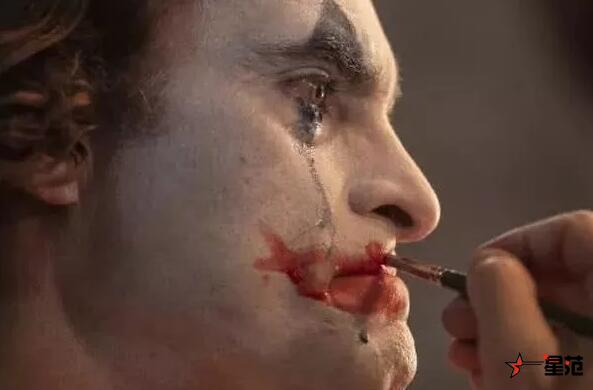 《小丑》全球票房破十亿美元 影史第一部过10亿R级电影